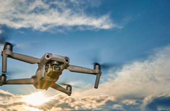 Top 5 Long Battery Life Drones for Extended Flights